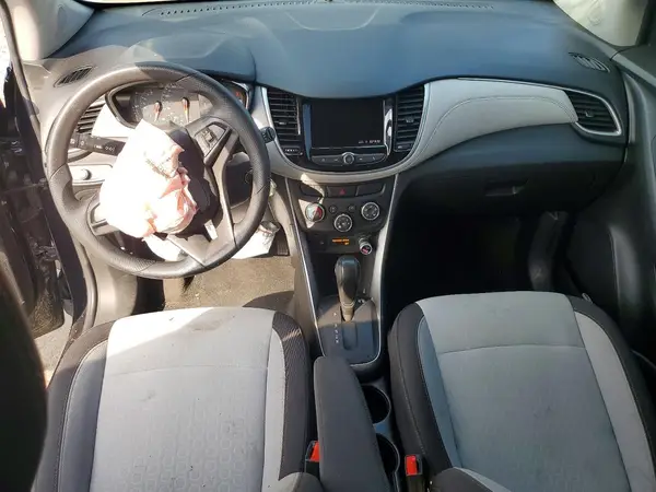KL7CJKSM9NB536234 2022 CHEVROLET TRAX - Image 8