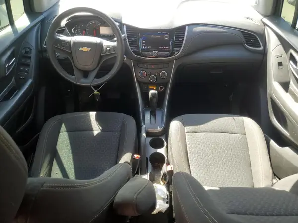 KL7CJKSM9NB536668 2022 CHEVROLET TRAX - Image 8