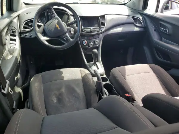 KL7CJKSM9NB554118 2022 CHEVROLET TRAX - Image 8