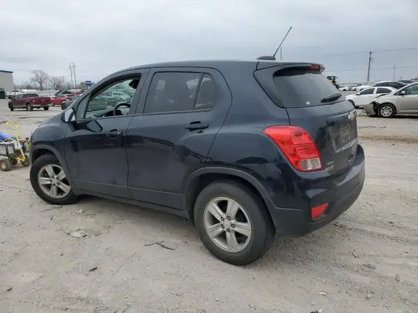 KL7CJKSMXNB535304 2022 CHEVROLET TRAX - Image 2