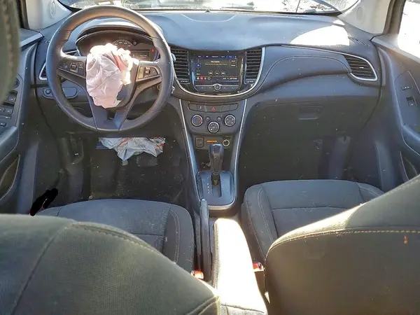 KL7CJKSMXNB541054 2022 CHEVROLET TRAX - Image 8