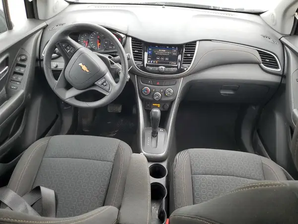 KL7CJKSMXNB541605 2022 CHEVROLET TRAX - Image 8