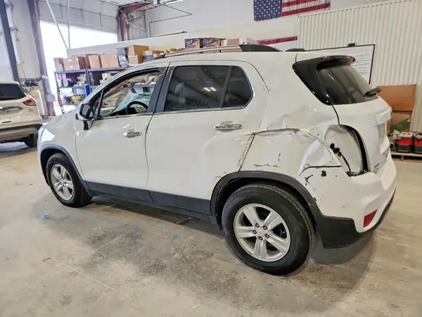 KL7CJLS89HB189416 2017 CHEVROLET TRAX - Image 2