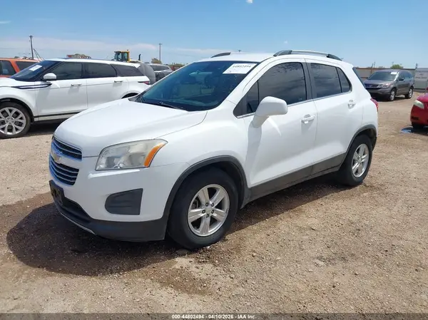 KL7CJLSB0GB615105 2016 CHEVROLET TRAX - Image 2