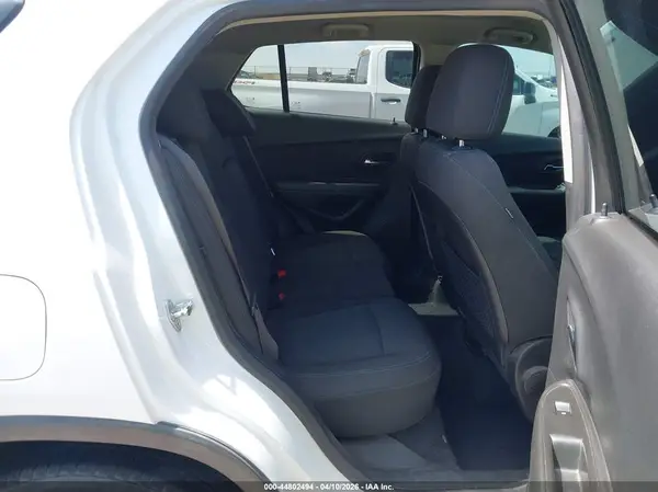KL7CJLSB0GB615105 2016 CHEVROLET TRAX - Image 8