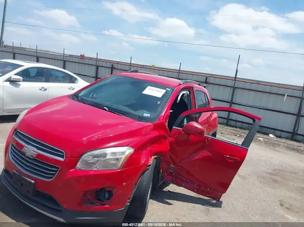 KL7CJLSB0GB663655 2016 CHEVROLET TRAX - Image 2