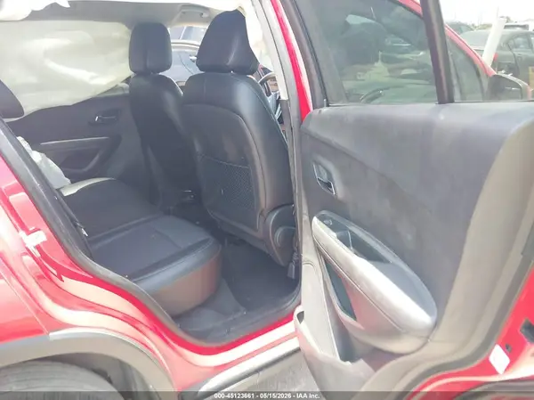 KL7CJLSB0GB663655 2016 CHEVROLET TRAX - Image 8