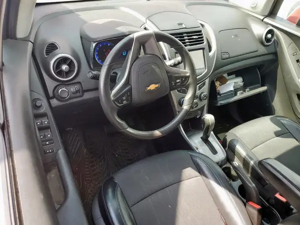 KL7CJLSB0GB735633 2016 CHEVROLET TRAX - Image 8