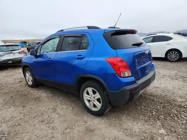 KL7CJLSB0GB758698 2016 CHEVROLET TRAX - Image 2