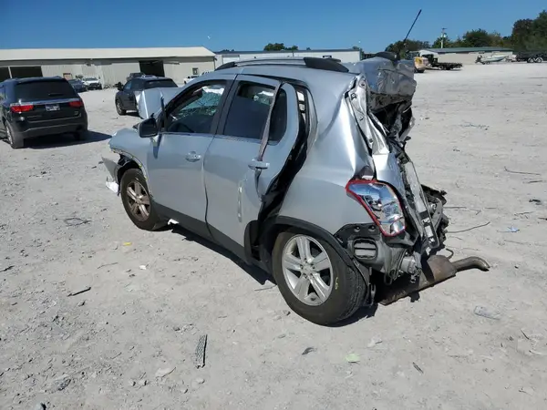 KL7CJLSB0GB761021 2016 CHEVROLET TRAX - Image 2