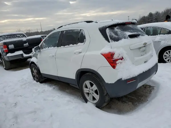 KL7CJLSB0GB761231 2016 CHEVROLET TRAX - Image 2