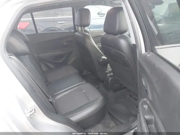 KL7CJLSB0HB057953 2017 CHEVROLET TRAX - Image 8