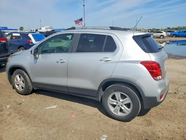 KL7CJLSB0HB084523 2017 CHEVROLET TRAX - Image 2