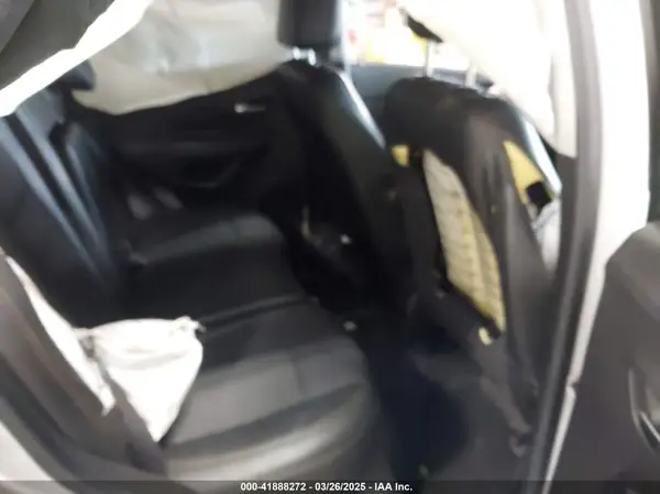 KL7CJLSB0HB086370 2017 CHEVROLET TRAX - Image 8