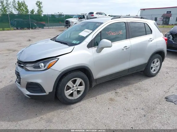 KL7CJLSB0HB134384 2017 CHEVROLET TRAX - Image 2