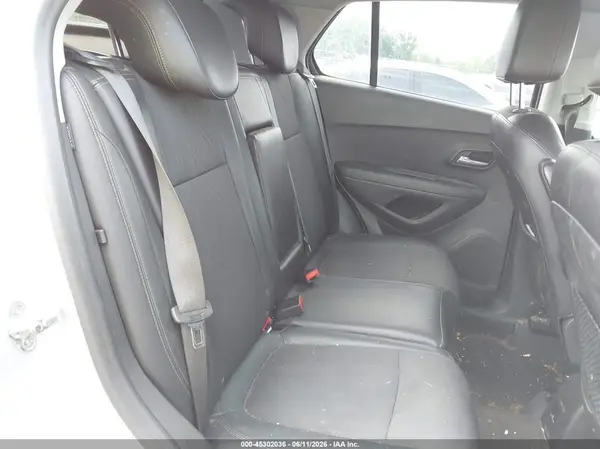 KL7CJLSB0HB134384 2017 CHEVROLET TRAX - Image 8