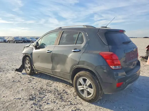 KL7CJLSB0HB229723 2017 CHEVROLET TRAX - Image 2
