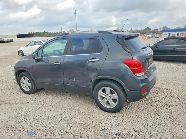 KL7CJLSB0JB545144 2018 CHEVROLET TRAX - Image 2