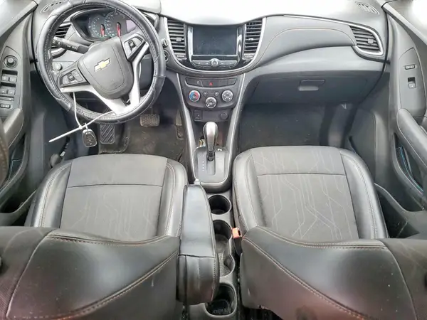 KL7CJLSB0JB545144 2018 CHEVROLET TRAX - Image 8