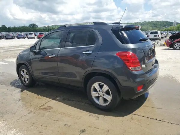 KL7CJLSB0JB548836 2018 CHEVROLET TRAX - Image 2