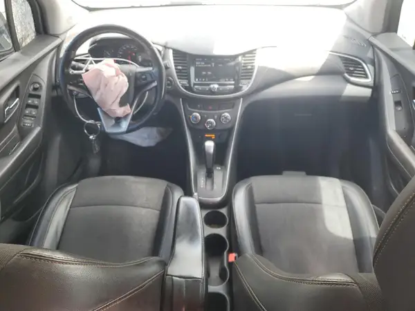 KL7CJLSB0JB548836 2018 CHEVROLET TRAX - Image 8
