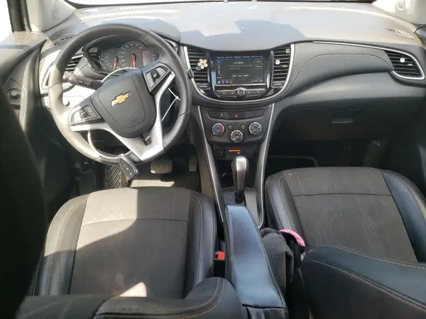 KL7CJLSB0JB646250 2018 CHEVROLET TRAX - Image 8