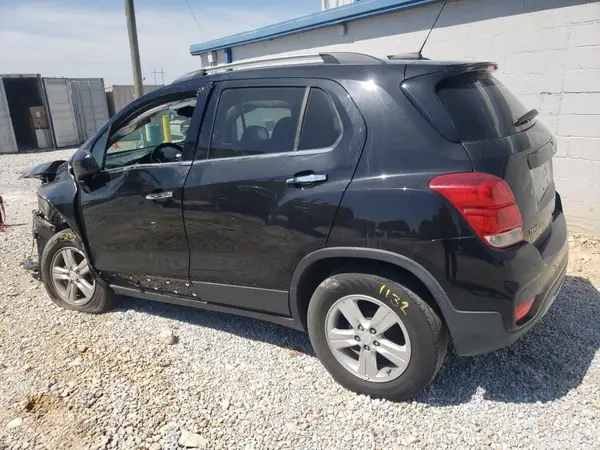 KL7CJLSB0KB747208 2019 CHEVROLET TRAX - Image 2