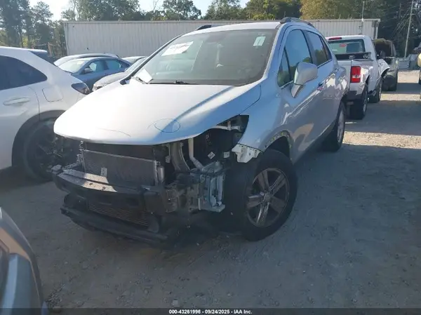 KL7CJLSB0KB752912 2019 CHEVROLET TRAX - Image 2