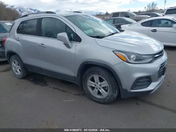 KL7CJLSB0KB753820 2019 CHEVROLET TRAX - Image 1