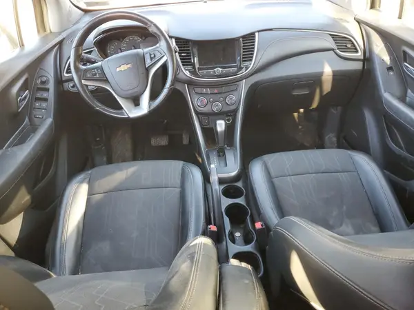 KL7CJLSB0KB761383 2019 CHEVROLET TRAX - Image 8