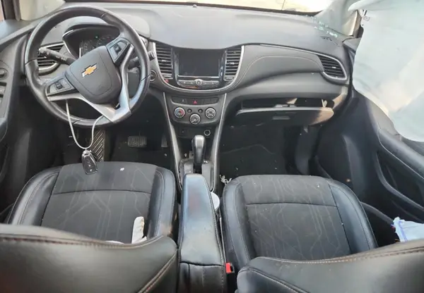 KL7CJLSB0KB779995 2019 CHEVROLET TRAX - Image 8