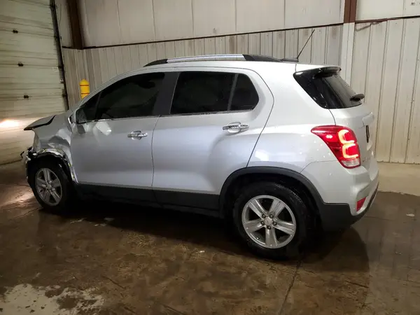 KL7CJLSB0KB850970 2019 CHEVROLET TRAX - Image 2