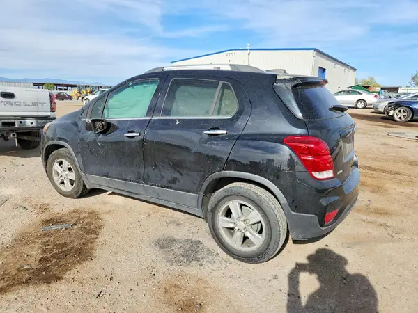 KL7CJLSB0KB876176 2019 CHEVROLET TRAX - Image 2