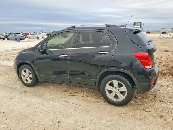 KL7CJLSB0KB877733 2019 CHEVROLET TRAX - Image 2