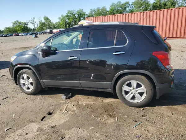 KL7CJLSB0KB882236 2019 CHEVROLET TRAX - Image 2