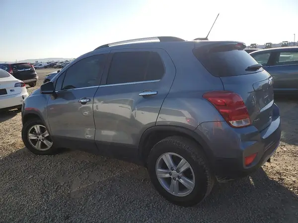 KL7CJLSB0KB898257 2019 CHEVROLET TRAX - Image 2