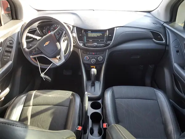 KL7CJLSB0KB898257 2019 CHEVROLET TRAX - Image 8