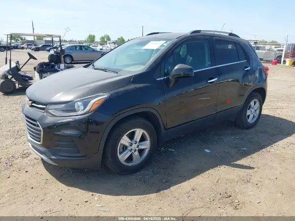 KL7CJLSB0KB918698 2019 CHEVROLET TRAX - Image 2
