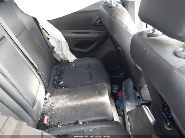KL7CJLSB0KB931306 2019 CHEVROLET TRAX - Image 8