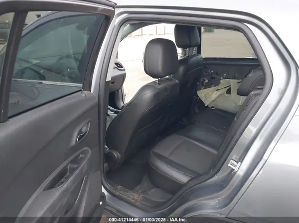 KL7CJLSB0KB940023 2019 CHEVROLET TRAX - Image 8
