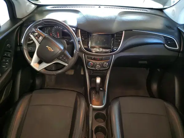 KL7CJLSB0KB945562 2019 CHEVROLET TRAX - Image 8