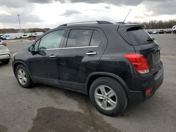 KL7CJLSB0KB952401 2019 CHEVROLET TRAX - Image 2