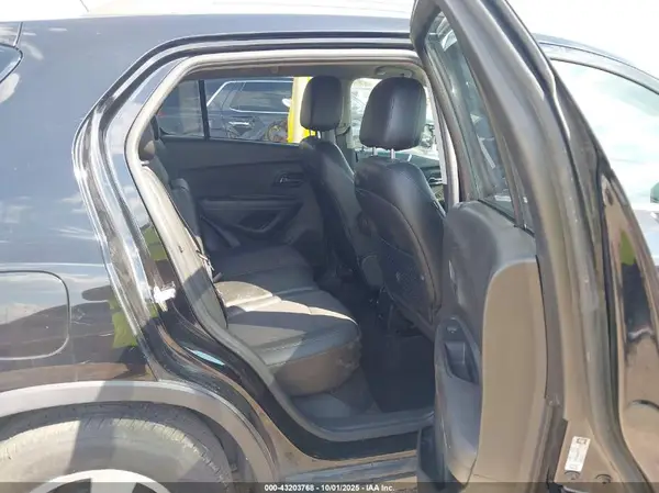 KL7CJLSB0KB953578 2019 CHEVROLET TRAX - Image 8