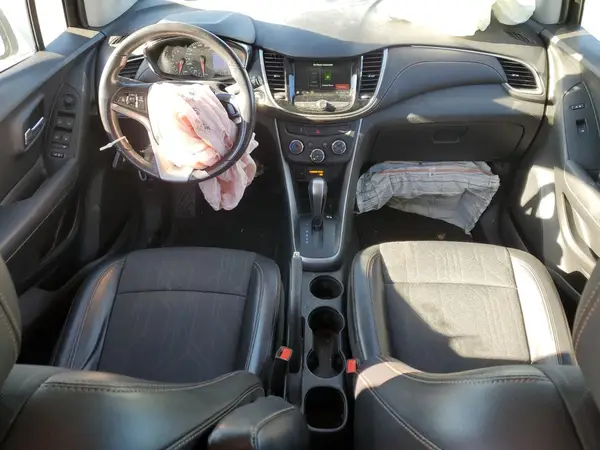 KL7CJLSB0KB956657 2019 CHEVROLET TRAX - Image 8