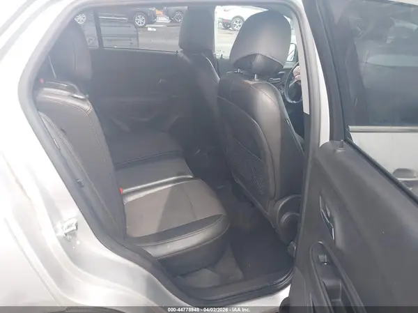 KL7CJLSB0LB002668 2020 CHEVROLET TRAX - Image 8