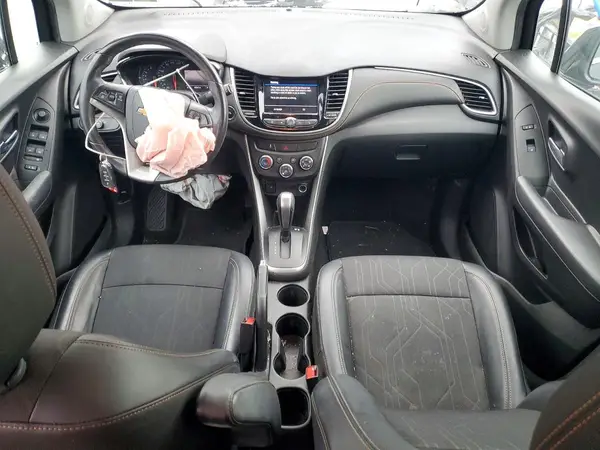 KL7CJLSB0LB006266 2020 CHEVROLET TRAX - Image 8