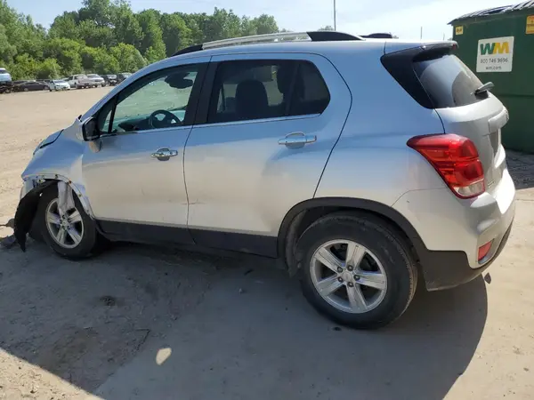 KL7CJLSB0LB007904 2020 CHEVROLET TRAX - Image 2