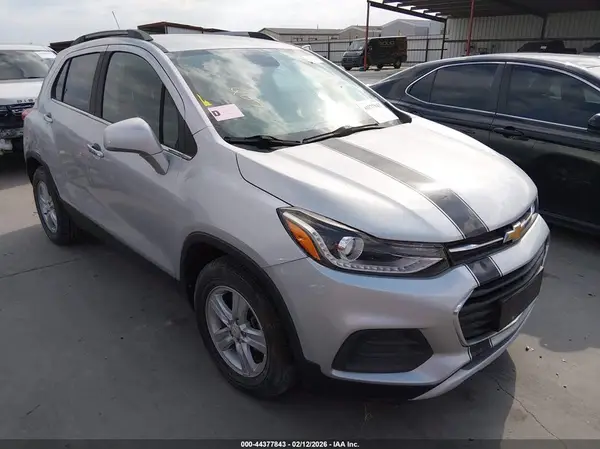 KL7CJLSB0LB010222 2020 CHEVROLET TRAX - Image 1
