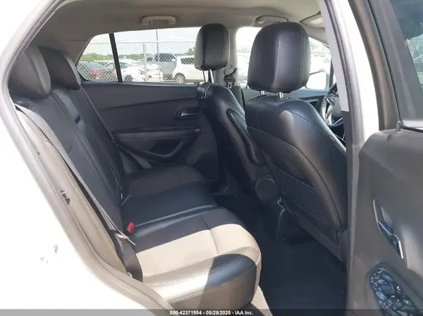 KL7CJLSB0LB013797 2020 CHEVROLET TRAX - Image 8