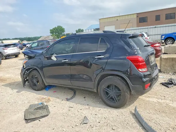 KL7CJLSB0LB018210 2020 CHEVROLET TRAX - Image 2
